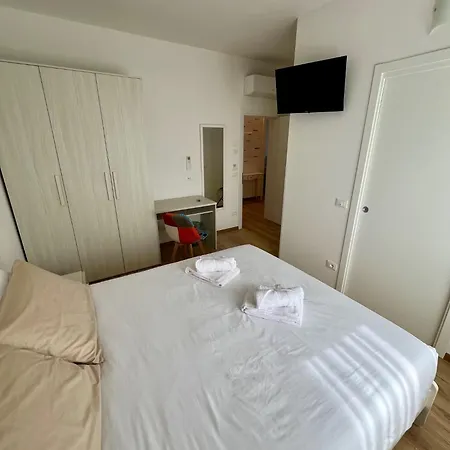 Cecia's House