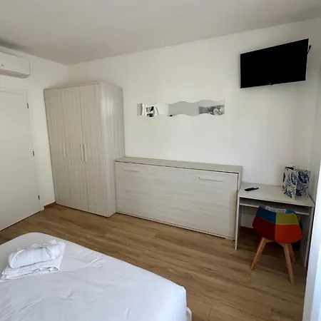 Cecia's House Affittacamere 3*