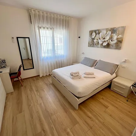 בית הארחה Cecia's House 3*