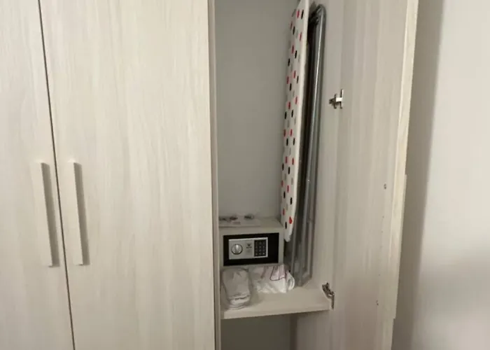 ゲストハウス Cecia's House